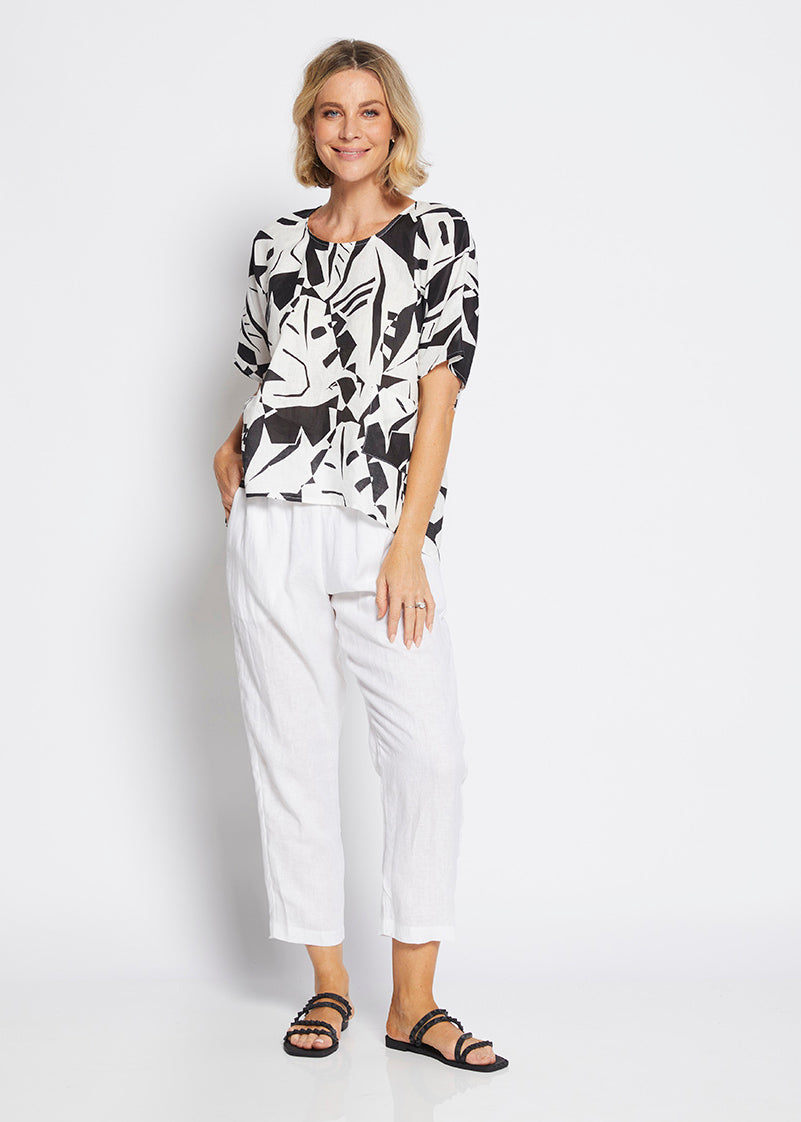 Philosophy Australia Jessica Linen Top in Black Jungle Print