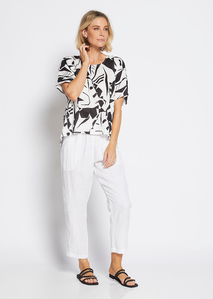 Philosophy Australia Jessica Linen Top in Black Jungle Print