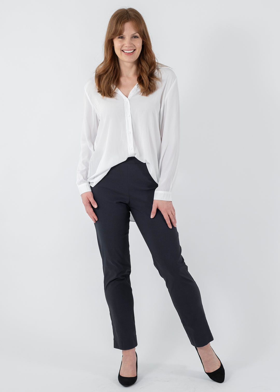 Narrow Miracle Bengaline Women's full-length slim-cut in french navy pants.