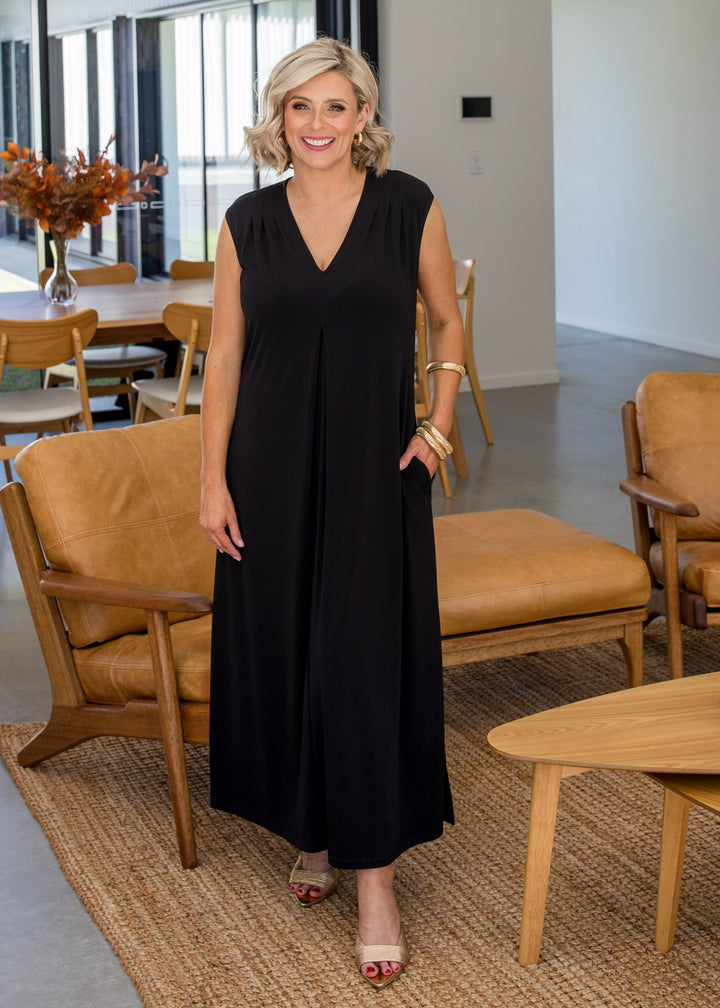 Divine jersey V neck maxi dress in Black