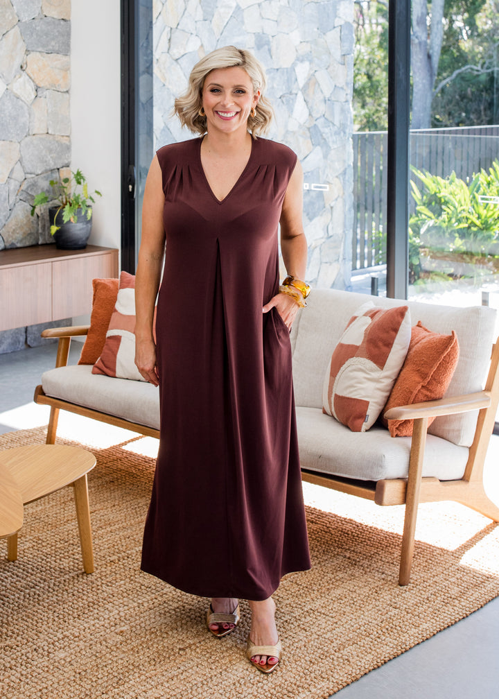 Divine jersey V neck maxi dress in Chocolate