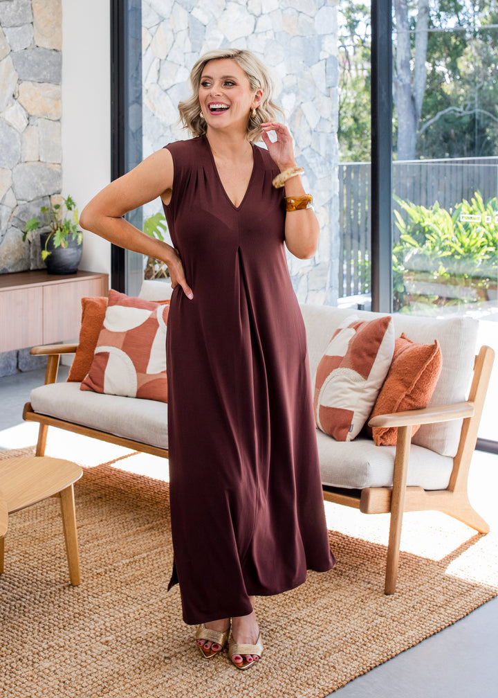 Divine jersey V neck maxi dress in Chocolate