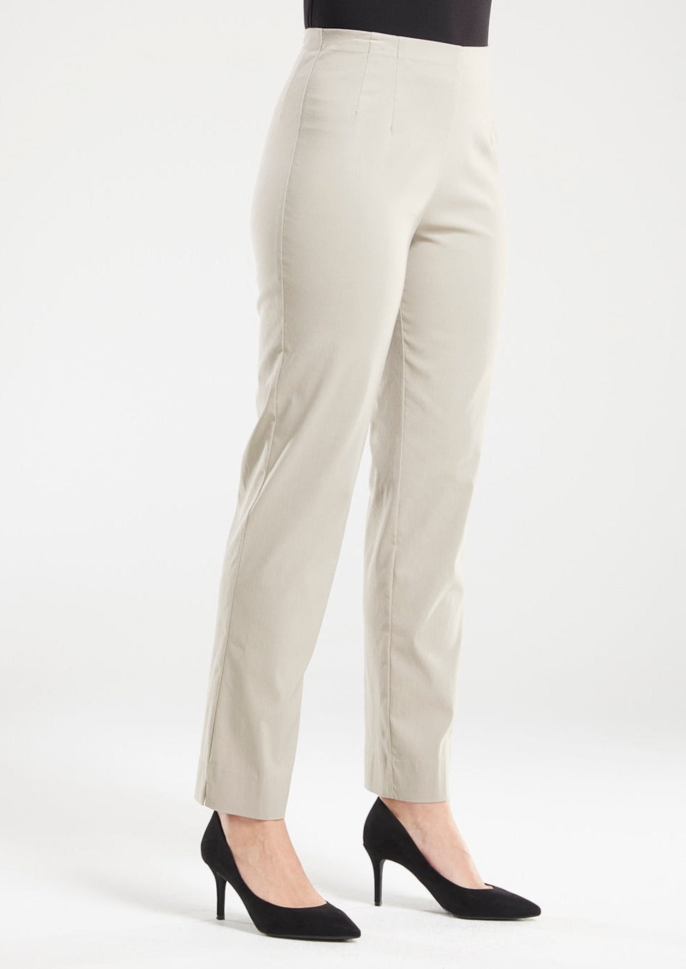 Gem Miracle Bengaline women's full-length straight-cut pants in raffia.