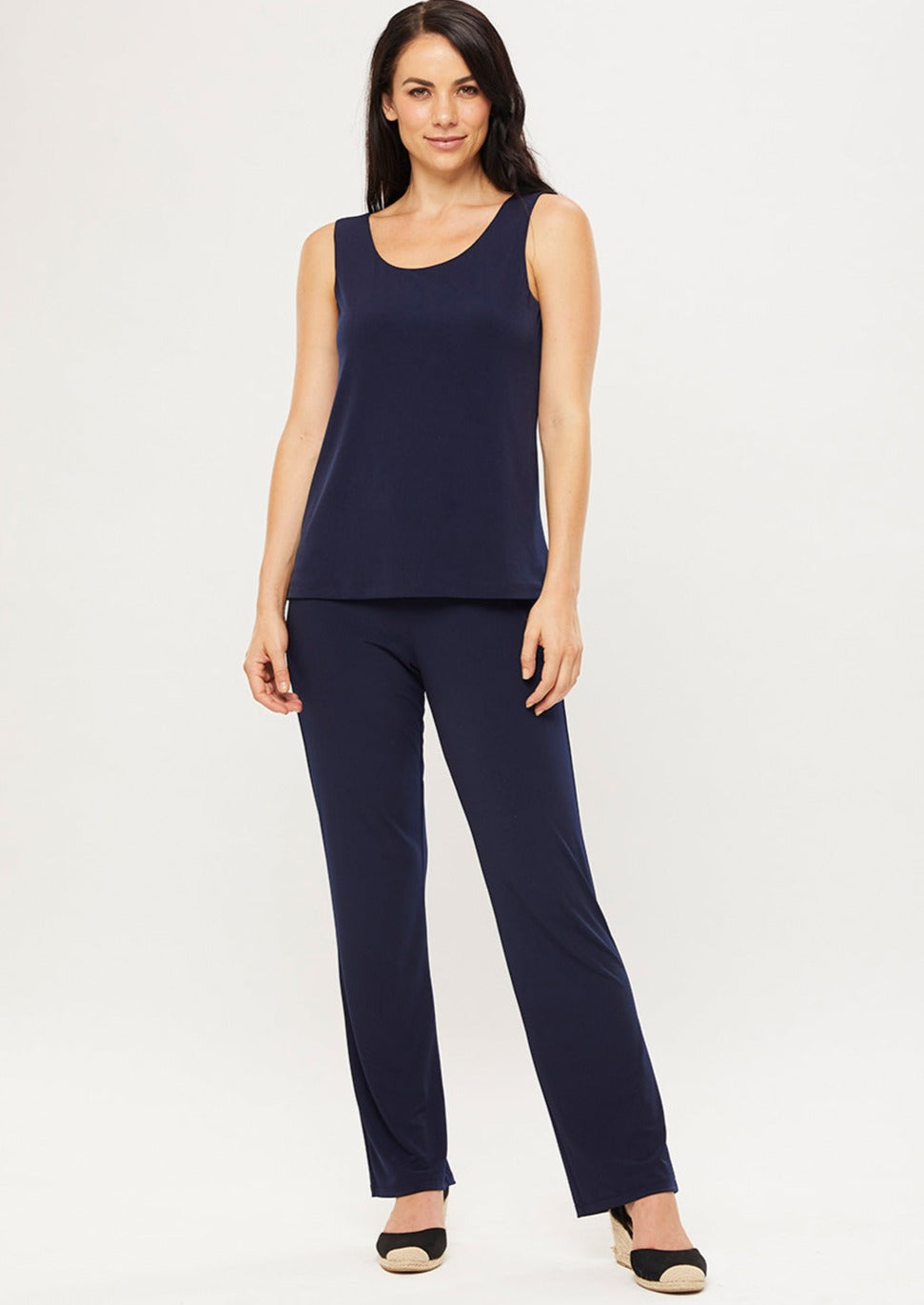 Linear Jersey Women's full-length straight-leg pant in Navy.